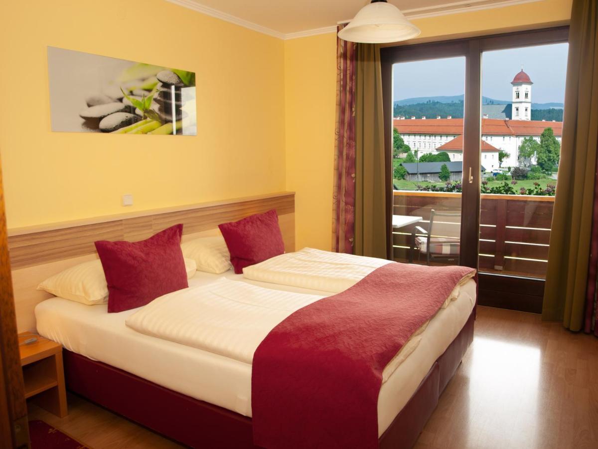 Hotel Fasching Sankt Georgen am Längsee 外观 照片